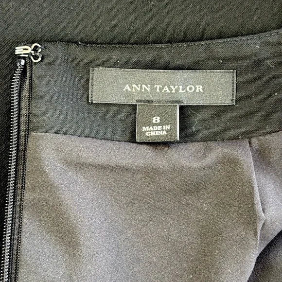 Ann Taylor Black Lined Stretch Pencil Skirt Size 8 - Picture 3 of 8